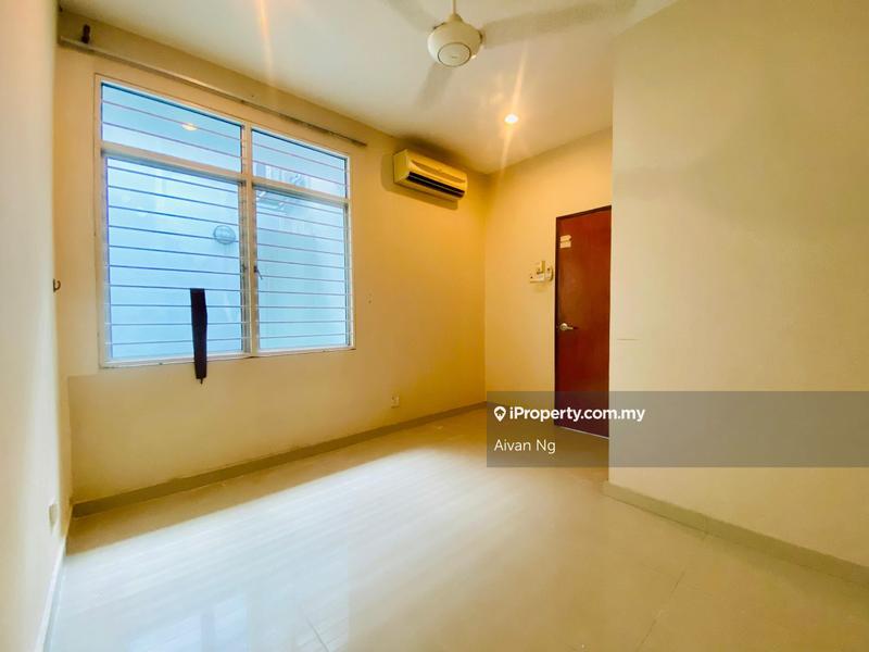 Rumah Berangkai 2 Tingkat untuk Dijual di Taman Bukit Desa, Taman Desa oleh Aivan Ng - iProperty.com.my