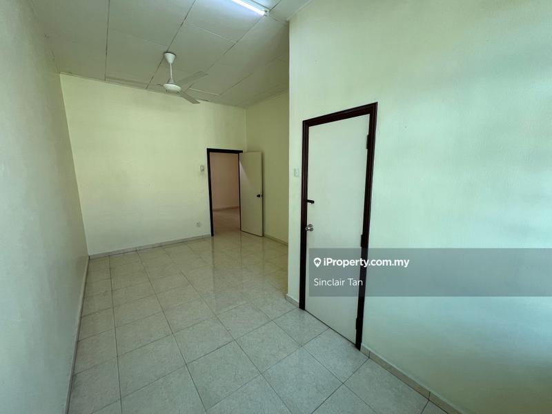 Rumah Berangkai 2 Tingkat untuk Dijual di Taman Angsa Mas, Durian Tunggal oleh Geoffery Wee - iProperty.com.my
