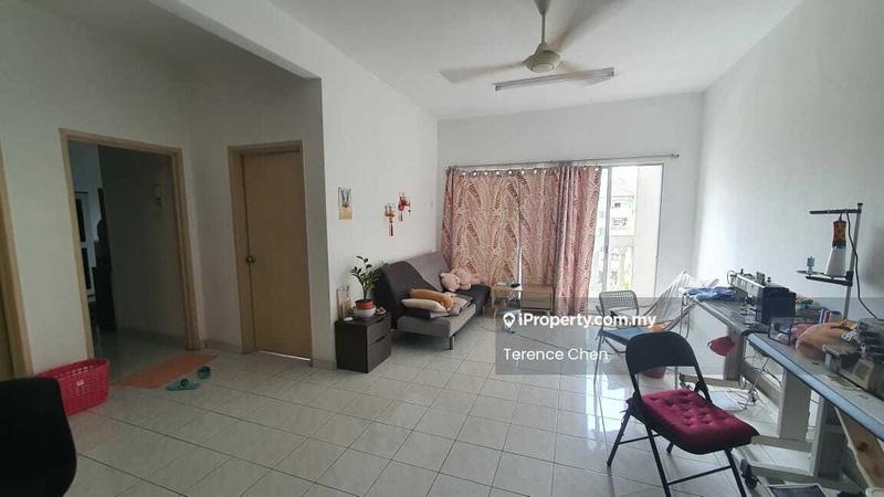 Pangsapuri untuk Dijual di Pangsapuri Sri Mekar oleh Terence Chen - Living Room - iProperty.com.my