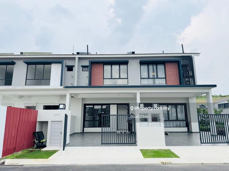 Rumah Teres 2-Tingkat untuk Dijual di Austin Crest, Johor Bahru oleh Joan Chia - iProperty.com.my