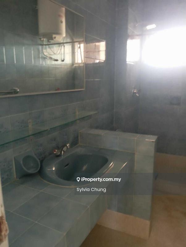 Kondominium untuk Disewa di Signal Hill Tower oleh Sylvia Chung - Bathroom - iProperty.com.my