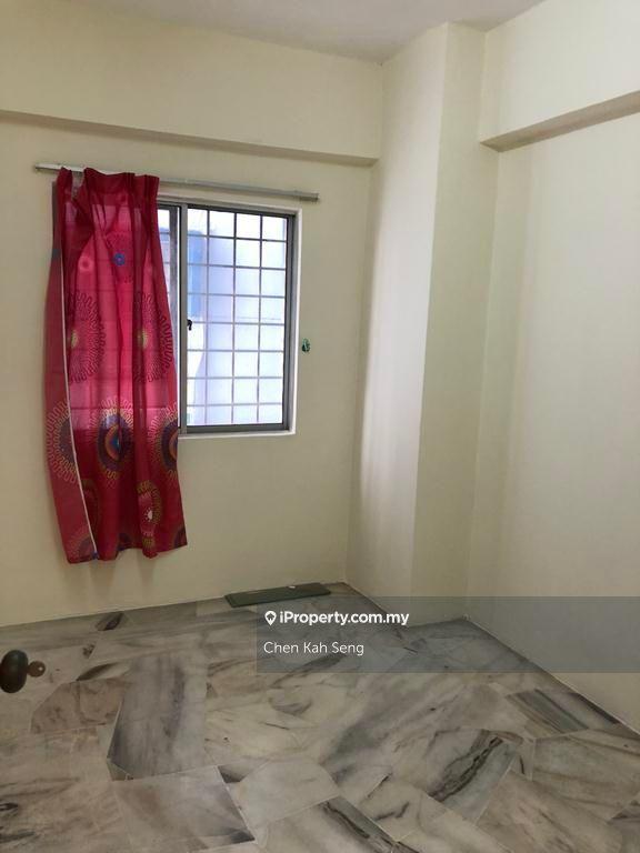 Condominium for Sale in Bukit Pandan Kondominium 1 by Chen Kah Seng - iProperty.com.my