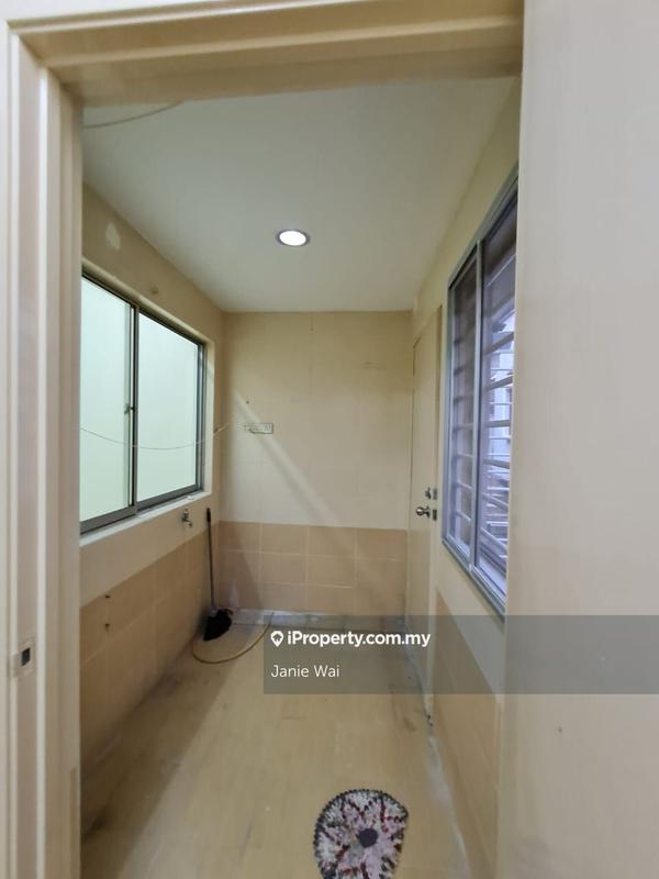 Rumah Berangkai 2 Tingkat untuk Disewa di Seri kembangan, Seri Kembangan oleh Janie Wai - iProperty.com.my