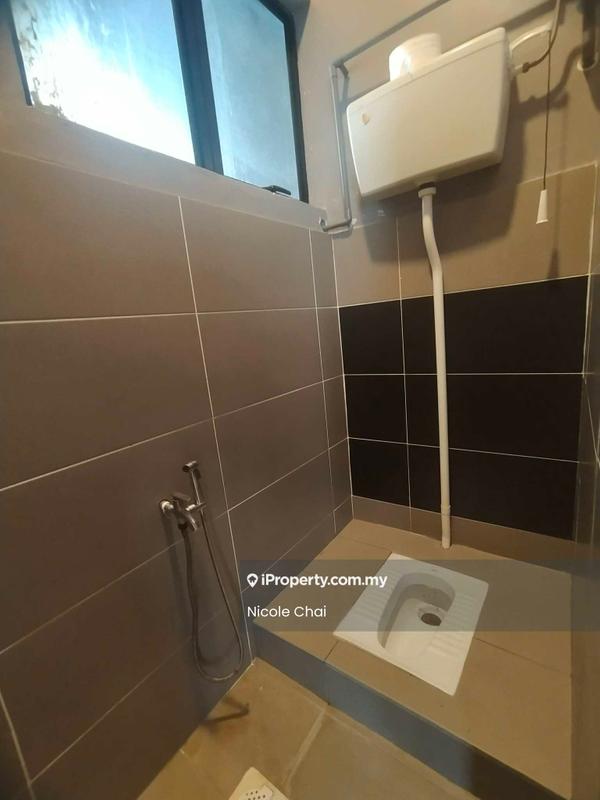 Shop / Office for Rent in Taman Petaling Utama, Petaling Jaya by Nichole Chai - Bathroom - iProperty.com.my