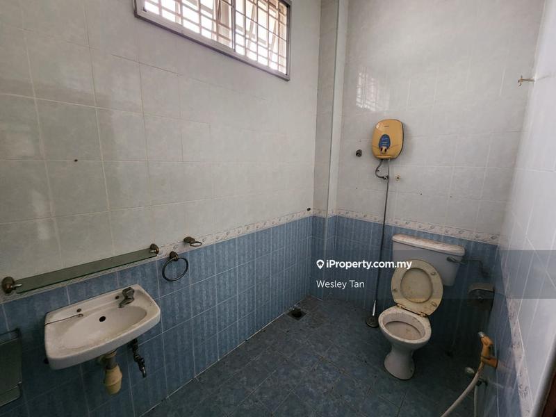 2.5-storey Terraced House for Sale in Bukit Beruang, Bukit Baru by Wesley Tan - iProperty.com.my