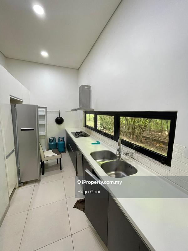 Bungalow House for Sale in Bluwater Estate, The Mines Resort City, Gita Bayu, Seri Kembangan by Hugo Gooi - iProperty.com.my