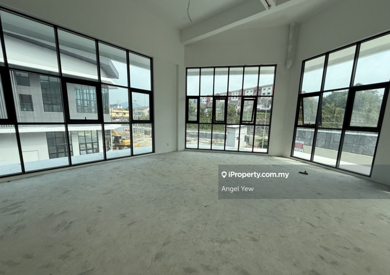 For Rent - Batu Caves Sungai Tua corner showroom factory 40ft container accessible