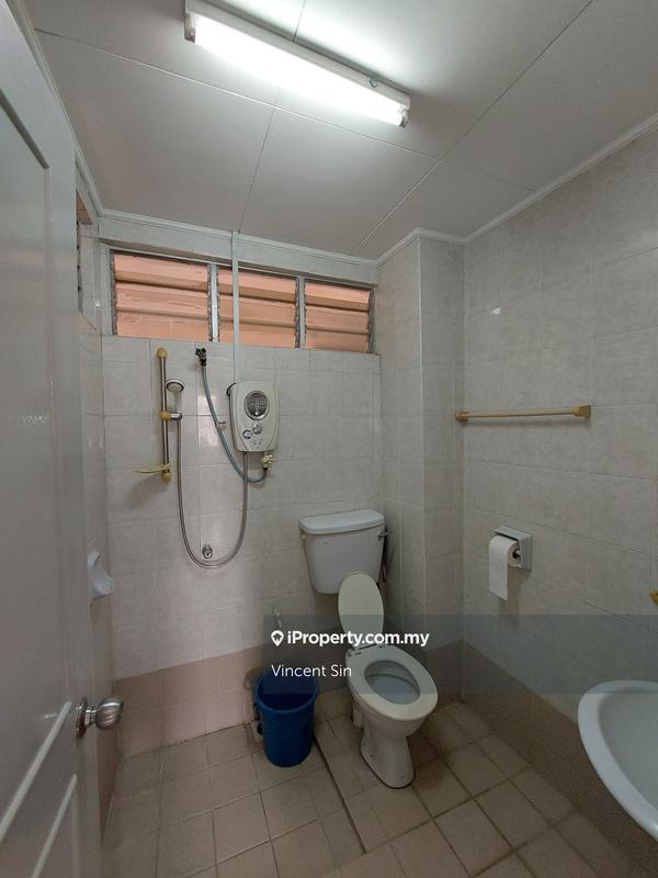 Apartment for Sale in Pangsapuri Seroja by Vincent Sin - iProperty.com.my