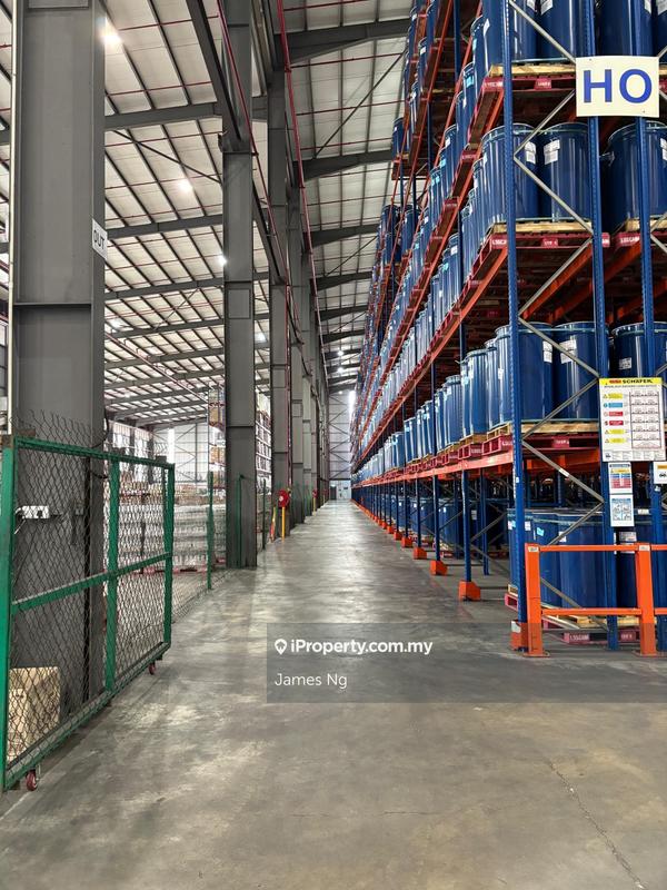 For Rent - Warehouse Factory (4 Loading Bays) @ Senawang Industrial Park