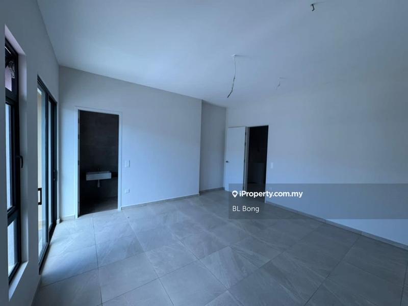 2-storey Terraced House for Sale in Taman Molek Residence, Ayer Molek by BL Bong - iProperty.com.my