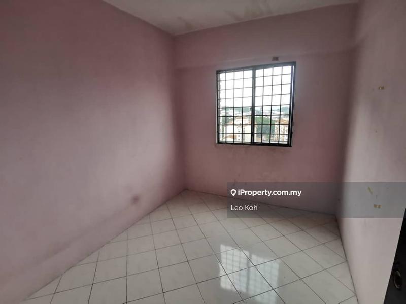 Apartment for Sale in Pangsapuri Vista Serdang by Leo Koh - iProperty.com.my