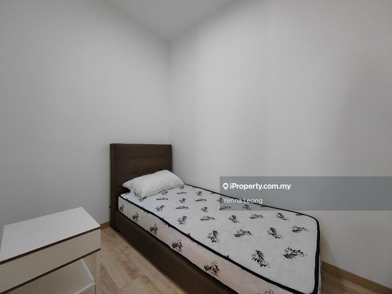 Kediaman Servis untuk Dijual di Emporis oleh Yenna Leong - iProperty.com.my