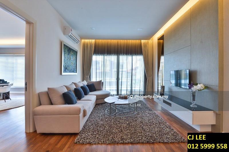 For Sale - Tiara Mutiara 2