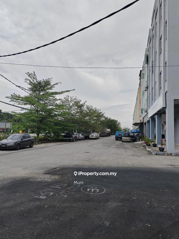 Shop-Office for Sale in Taman Semesti Selesa, Hutan Melintang by Muni - iProperty.com.my