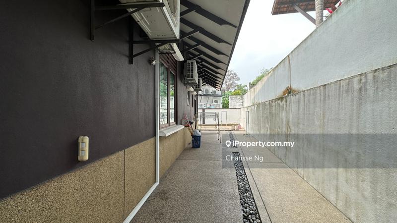 Bungalow House for Sale in Taman Bukit Pantai, Bangsar by Charisse Ng - iProperty.com.my