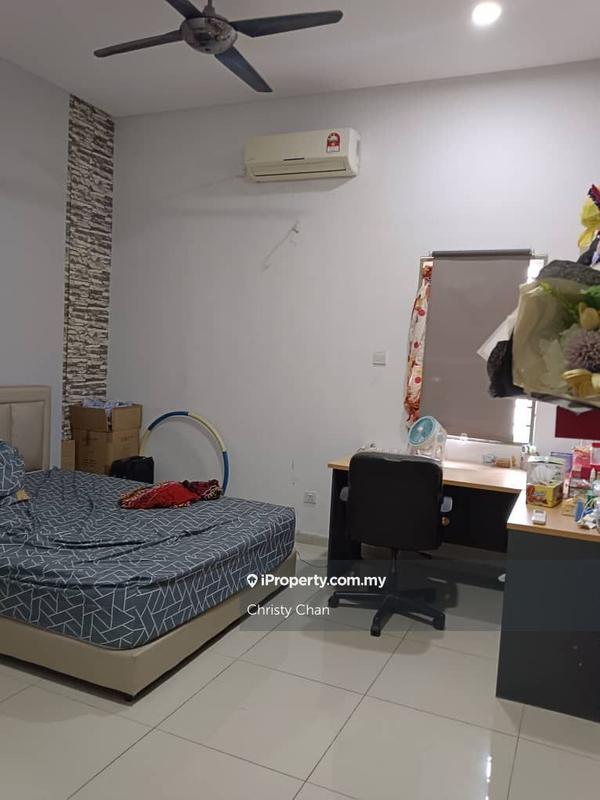 Semi-Detached House for Sale in Taman Equine, Seri Kembangan by Christy Chan - iProperty.com.my