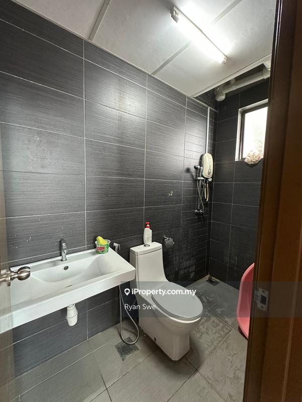 Kediaman Servis untuk Dijual di Putra One Residence oleh Ryan Swe - iProperty.com.my