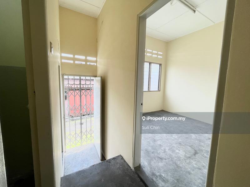 Rumah Berangkai 1 Tingkat untuk Dijual di Batu 9, Cheras oleh Suli Chin - iProperty.com.my