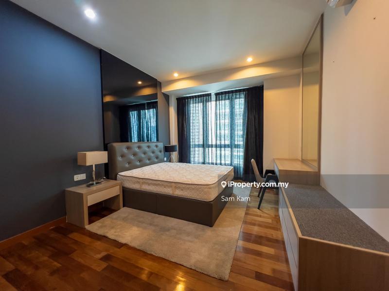 For Rent - Gurney Paragon