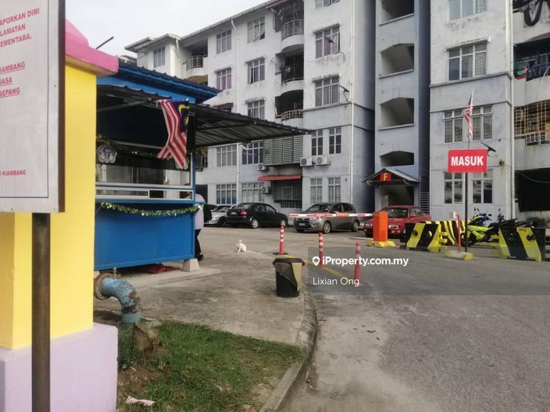 For Sale - Kiambang Apartment