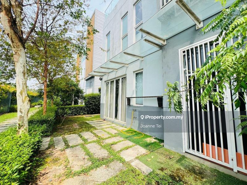 Bungalow House for Sale in Lakefront Villa, Cyberjaya by Joanne Tei - iProperty.com.my