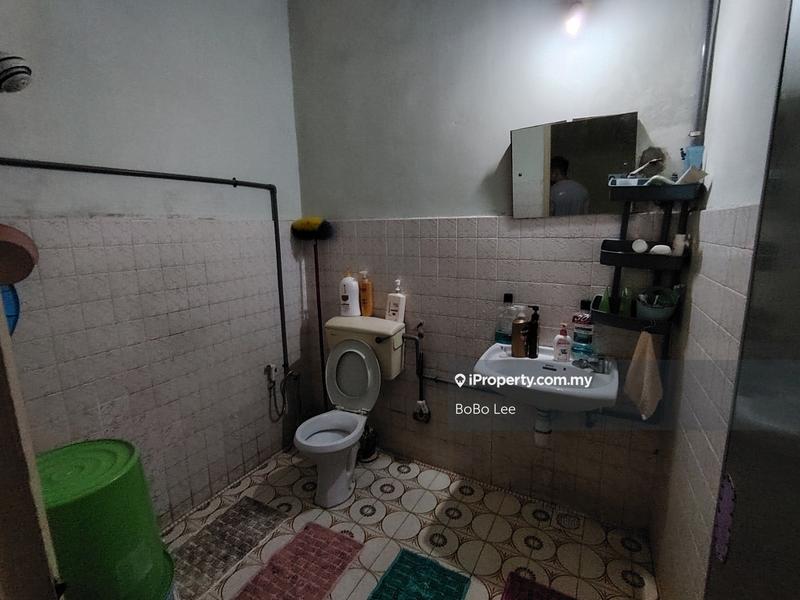 Rumah Berangkai 2 Tingkat untuk Dijual di Taman Overseas Union (Taman Oug), Jalan Klang Lama (Old Klang Road) oleh BoBo Lee - iProperty.com.my