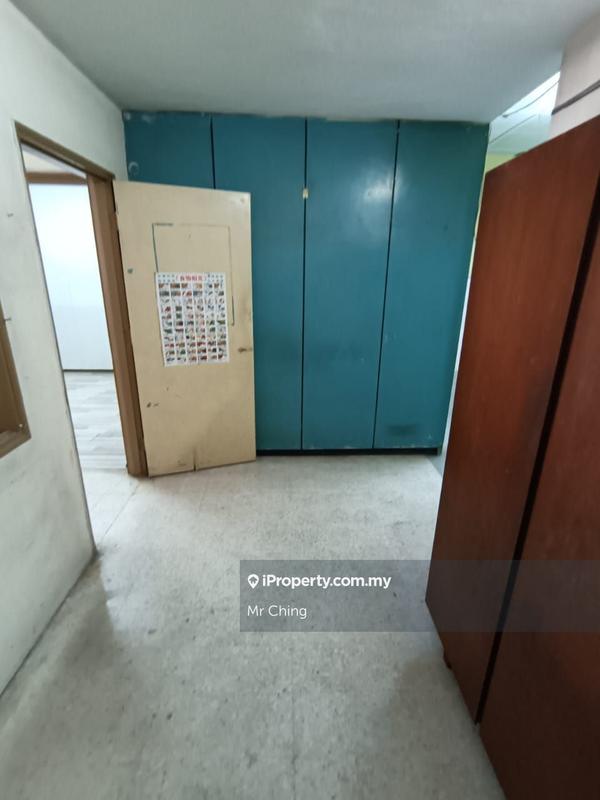 Rumah Berangkai 1 Tingkat untuk Dijual di Happy Garden, Kuchai Lama oleh Mr Ching - iProperty.com.my