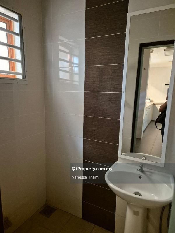 2.5-storey Terraced House for Sale in Usj 1, Subang Jaya by Vanessa Tham - iProperty.com.my