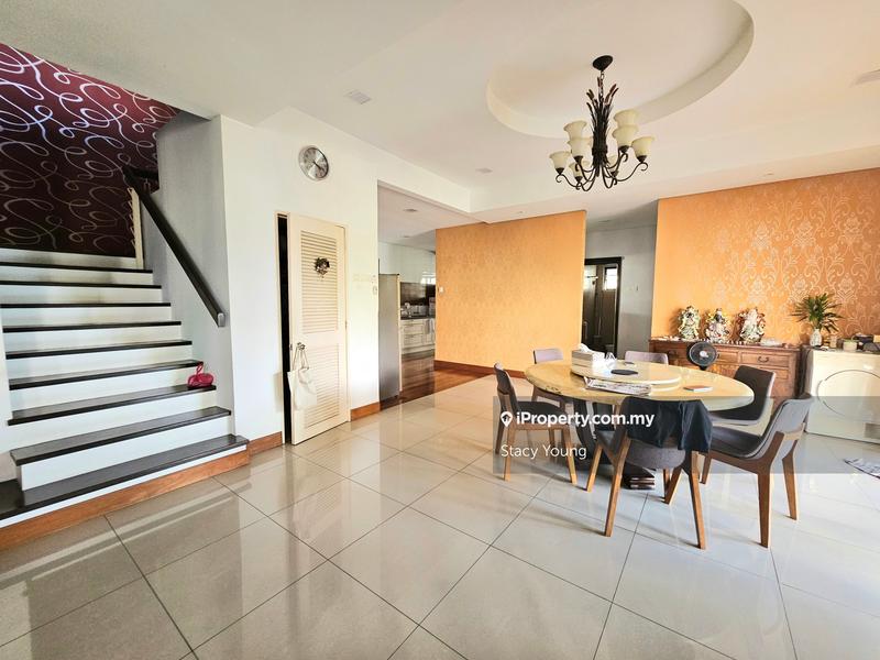 Rumah Berkembar untuk Dijual di Batu 9, Cheras oleh Stacy Young - iProperty.com.my