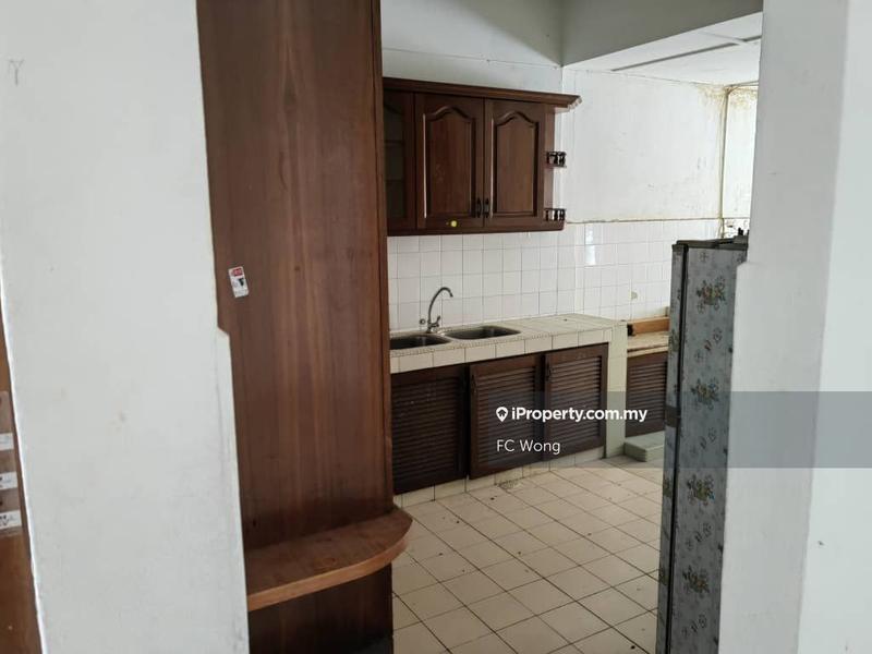 Rumah Teres 2-Tingkat untuk Dijual di Usj 1, Subang Jaya oleh FC Wong - iProperty.com.my