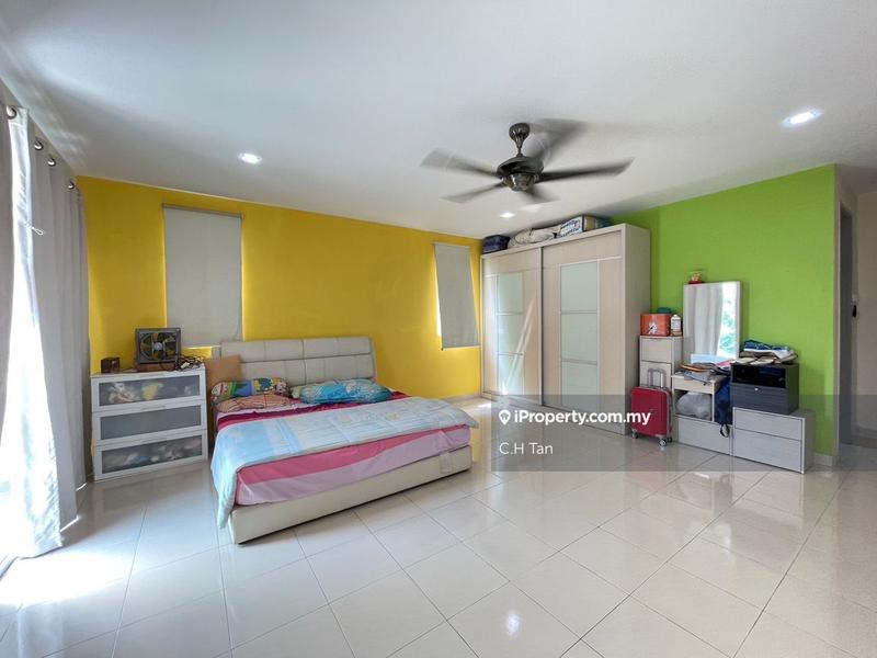 Rumah Teres 3-Tingkat untuk Dijual di New Green Park, Rawang oleh C.H Tan - iProperty.com.my
