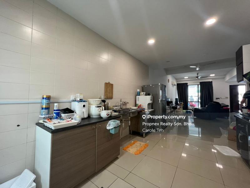 Rumah Berangkai 3 Tingkat untuk Dijual di Bandar Kinrara Seksyen 1, Bandar Kinrara oleh Carole Teh - iProperty.com.my