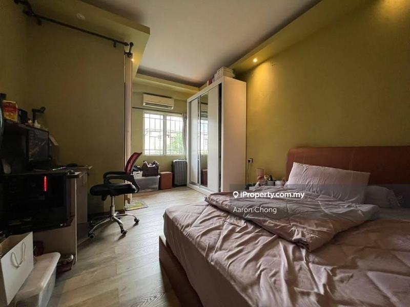 Townhouse for Sale in Taman Overseas Union (Taman Oug), Jalan Klang Lama (Old Klang Road) by Aaron Chong - iProperty.com.my