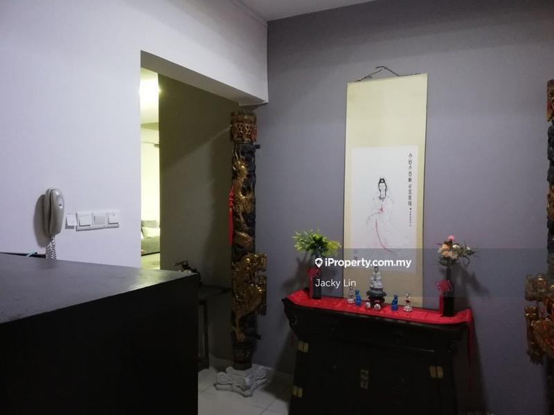 Kediaman Servis untuk Dijual di Subang Olives Residence oleh Jacky Lin - iProperty.com.my