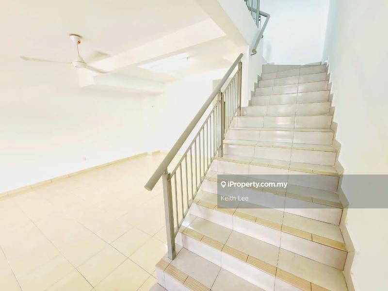 Rumah Teres 2-Tingkat untuk Dijual di [Refurbished] 2Sty Hse,Bandar Tasik Kesuma, Semenyih oleh Keith Lee - iProperty.com.my
