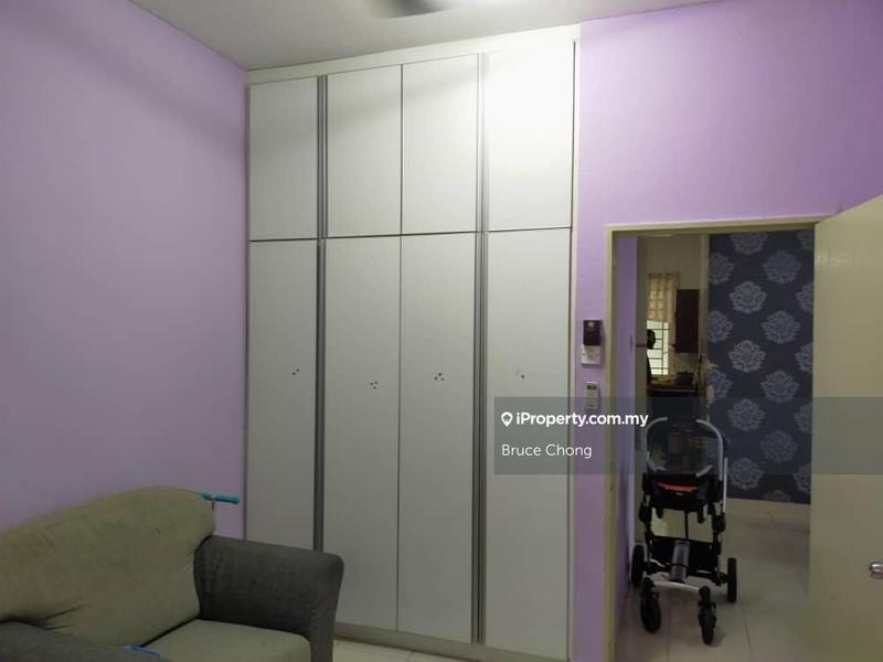 Condominium for Sale in Platinum Hill PV 8 by Bruce Chong - iProperty.com.my