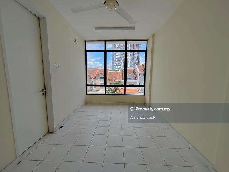 Rumah Bandar untuk Dijual di Taman Tasik Prima, Puchong oleh Amanda Lock - iProperty.com.my
