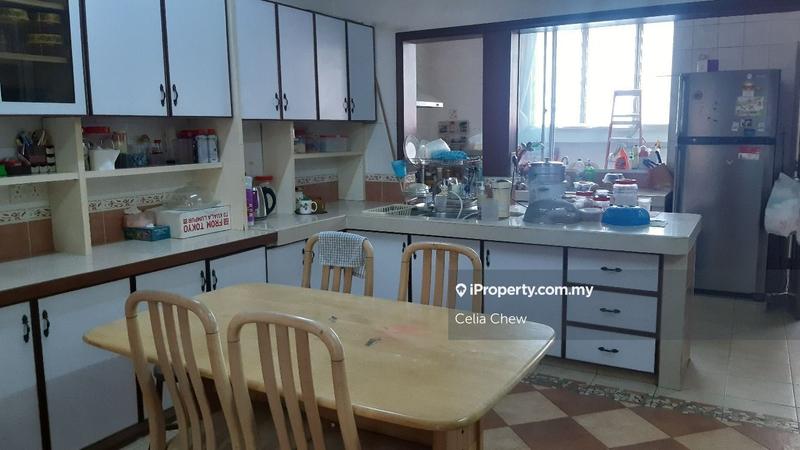 Rumah Berkembar untuk Dijual di Seksyen 22, Damansara Jaya, Petaling Jaya oleh Celia Chew - iProperty.com.my
