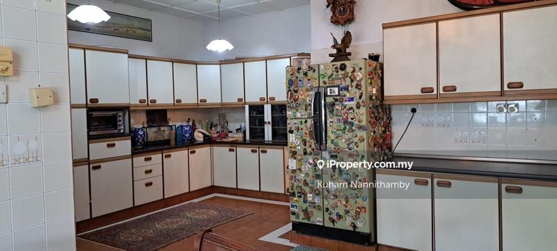 Bungalow House for Sale in Petaling Jaya, Selangor by Kuham Nannithamby - iProperty.com.my