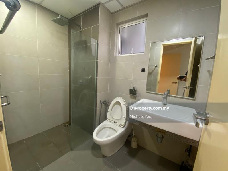 For Rent - Metropolitan Square