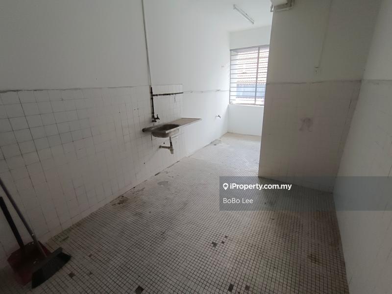 Rumah Pangsa untuk Dijual di Kuchai Entrepreneurs Park oleh BoBo Lee - iProperty.com.my