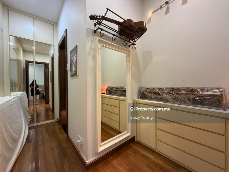 Bungalow House for Sale in Bukit Gita Bayu, Seri Kembangan by Stacy Young - iProperty.com.my