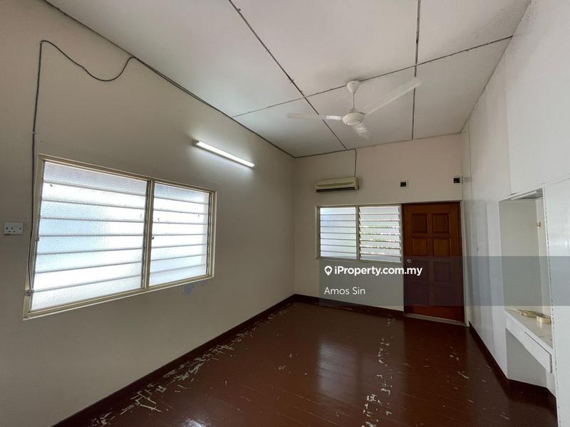 Semi-Detached House for Sale in Taman Green Lane, Jelutong by Amos Sin - iProperty.com.my