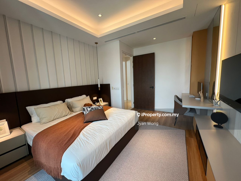 For Sale - D'Rapport