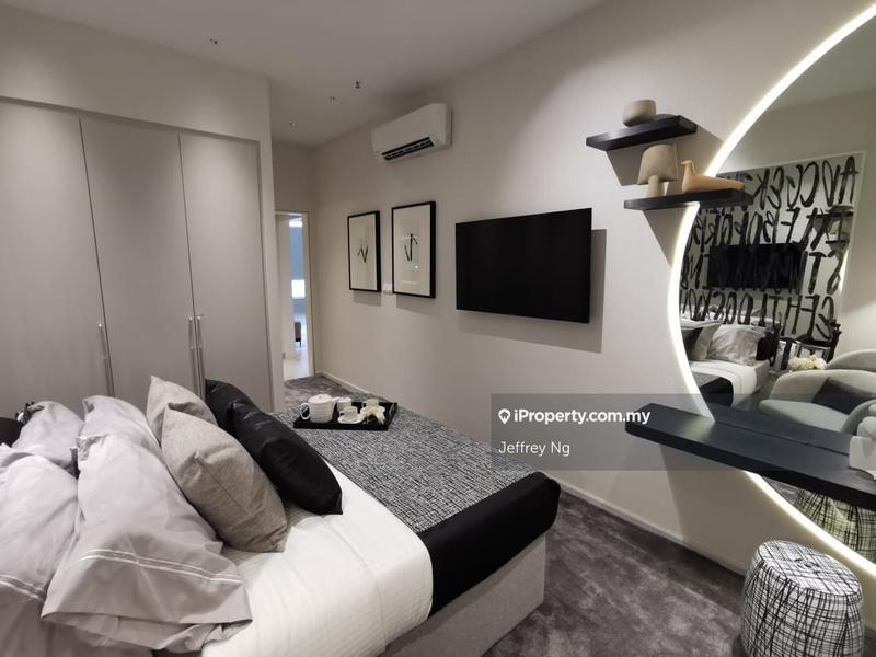 For Sale - SWNK Houze @ BBCC