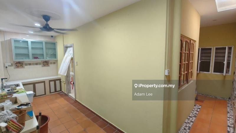 1-storey Terraced House for Sale in Taman Putri Kulai, Kulai by Adam Lee - iProperty.com.my