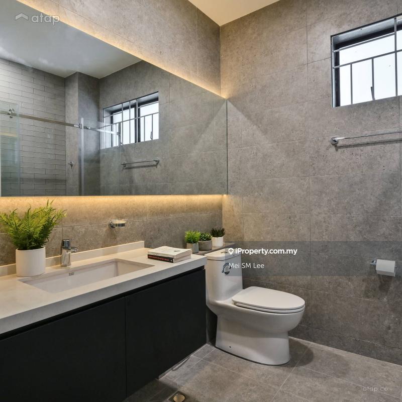Semi-Detached House for Sale in Twin Palms, Bandar Sungai Long by Mei SM Lee - Twin Palms, Sungai Long Bathroom - iProperty.com.my