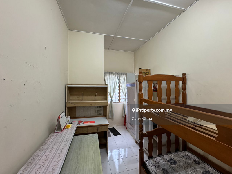 Rumah Teres 2-Tingkat untuk Dijual di Taman Pinggiran Putra, Seri Kembangan oleh Xann Chua - iProperty.com.my
