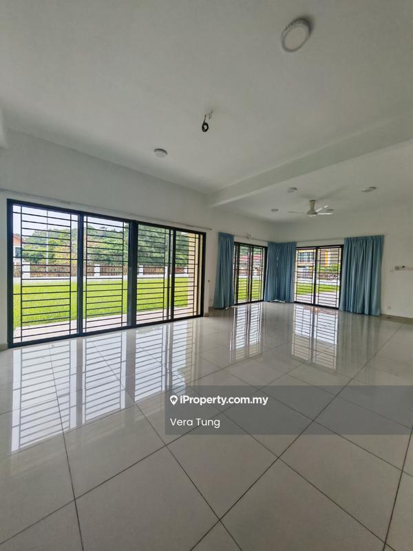 Semi-Detached House for Rent in Subang Bestari, Shah Alam by Vera Tung - Living Room - iProperty.com.my