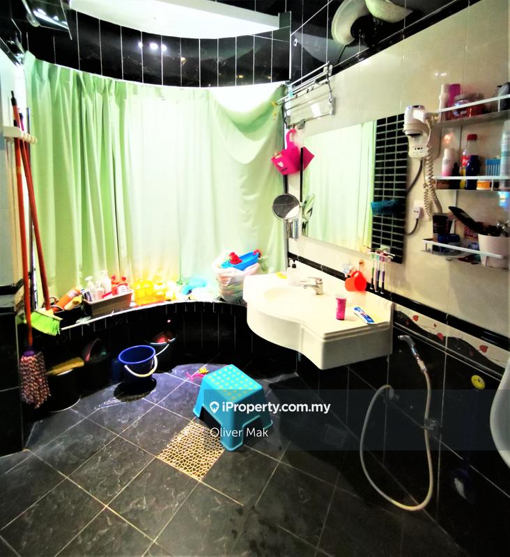 Semi-Detached House for Sale in Taman Yarl, Jalan Klang Lama (Old Klang Road) by Oliver Mak - iProperty.com.my